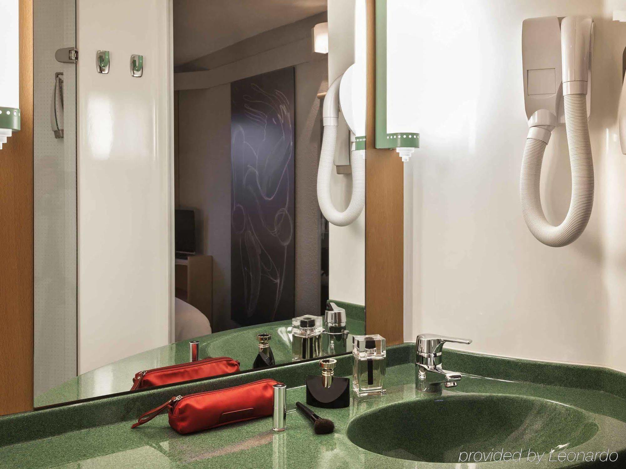 Ibis Auch Hotel Kültér fotó